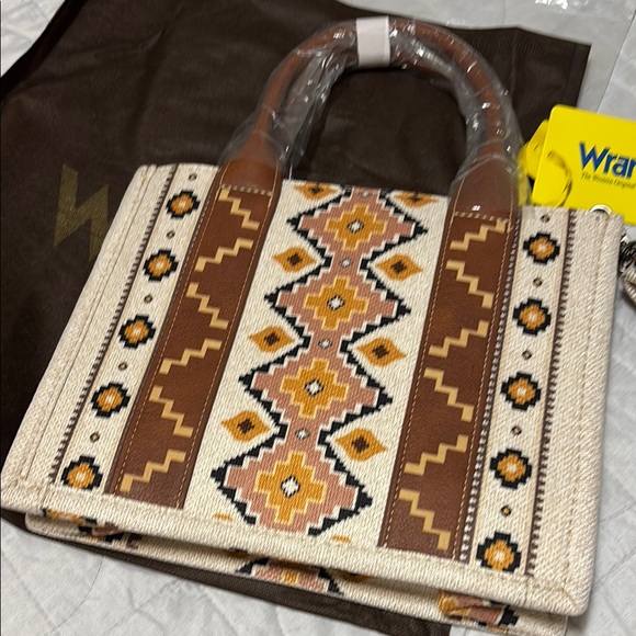 Wrangler Brown and Cream Geometric Tote Bag - Picture 3 of 5